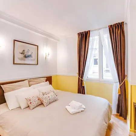 Montorgueil - Hyper Centre - Chatelet 3min Париж